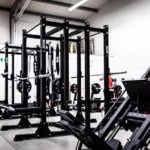 Trainingsbereich in Halle 3 des Performance Gym Rheinbach.